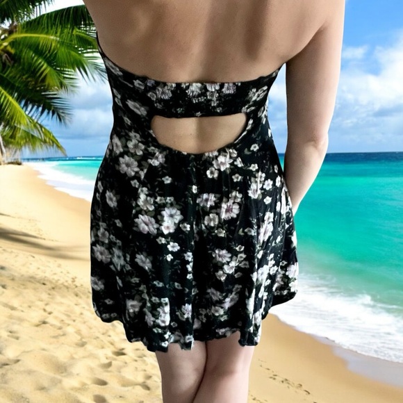 American Eagle Cutout Mini Dress - Picture 6 of 8